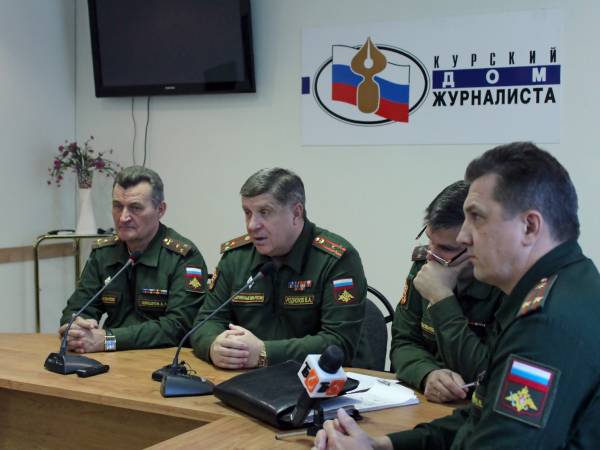 Призыв в армию неизбежен, как предстоящая зима. Пресс-конференция о ходе осеннего призыва в Курской области